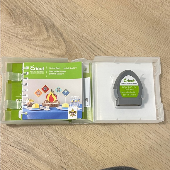 Cricut Cartridge- Do Your Best… for Cub Scouts! - Picture 3 of 3